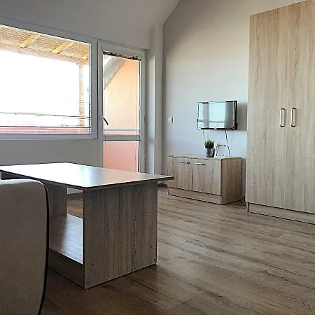 Orange Briz Apartament *